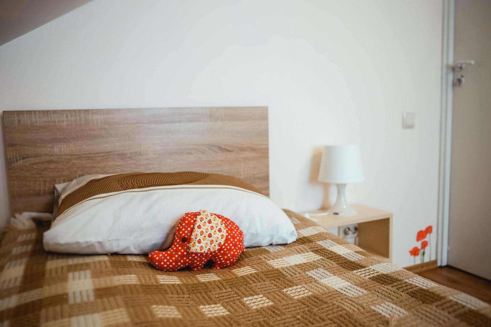Vilnius Home Bed And Breakfast ภายนอก รูปภาพ